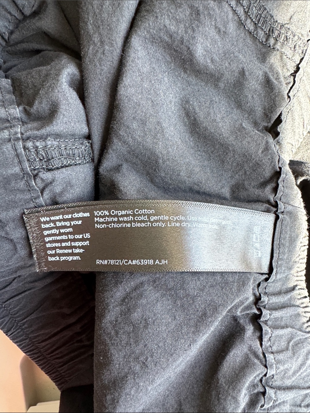 Eileen Fisher Black light weight pants - Picture 4 of 4